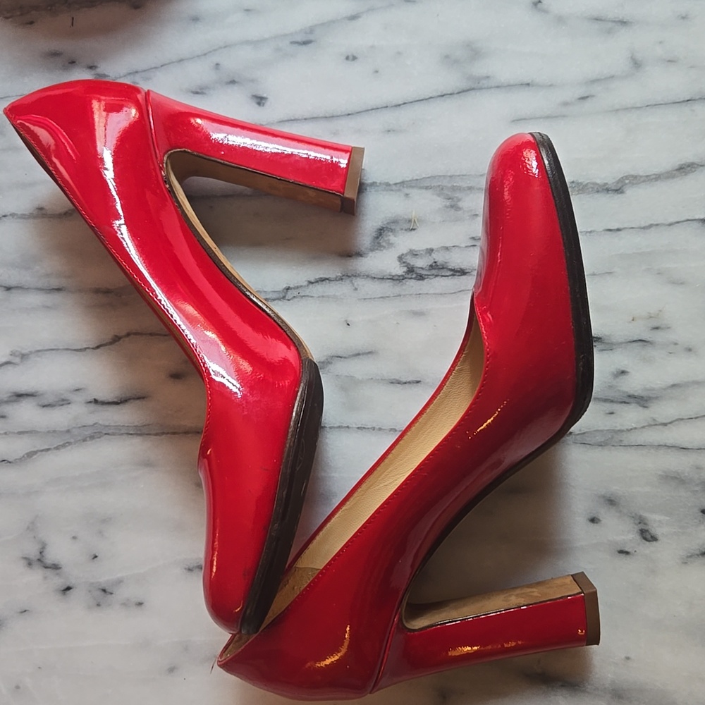Kate Spade Red Classic Pumps heels - Picture 8 of 8